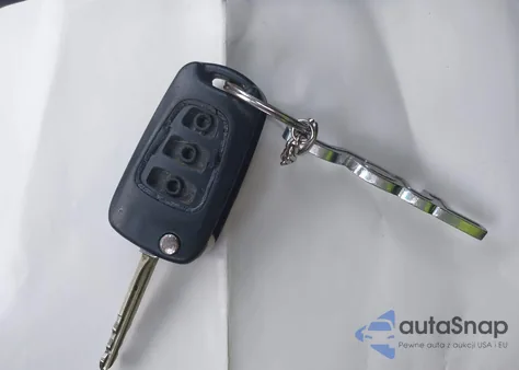 2013 Kia Soul + z USA, uszkodzony, nr VIN KNDJT2A62D7571254